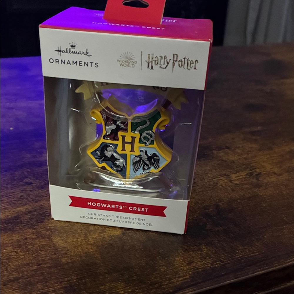 Hallmark Harry Potter Hogwarts Crest Ornament - Multicolor